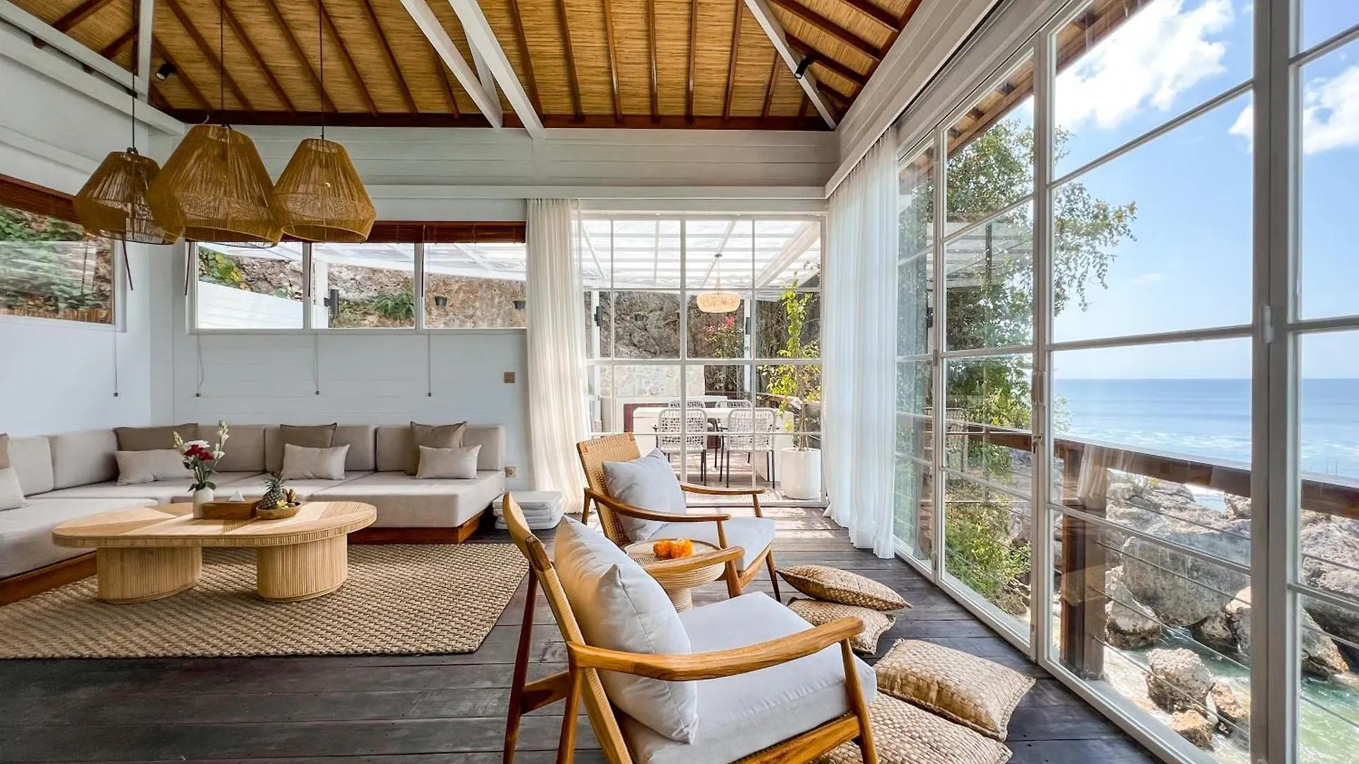 ****  The Korowai Hotel Uluwatu  Indonesia